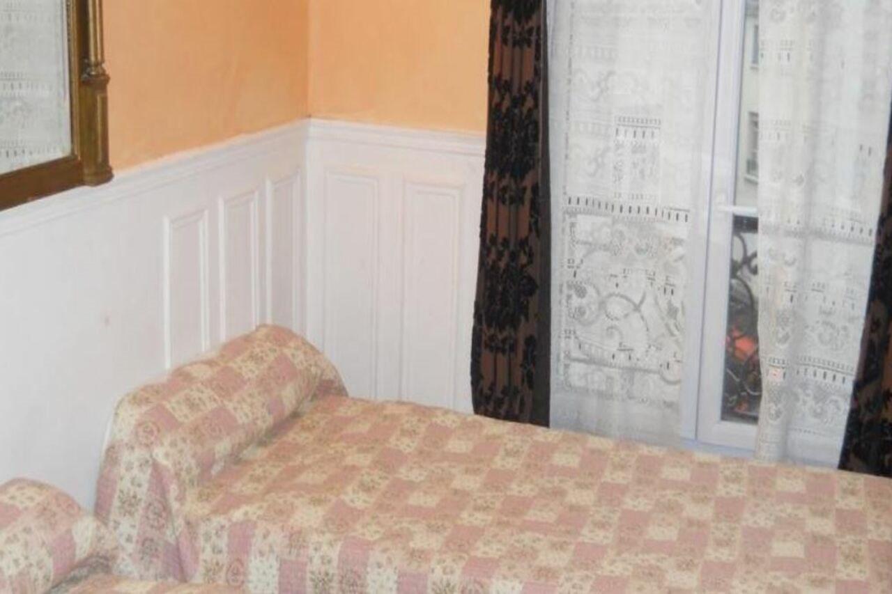 Hotel Le Petit Trianon Παρίσι Εξωτερικό φωτογραφία