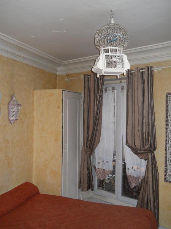 Hotel Le Petit Trianon Παρίσι Δωμάτιο φωτογραφία